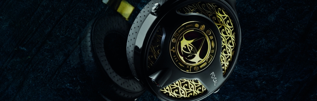 Golden Assassin’s Creed Origins Headset Revealed