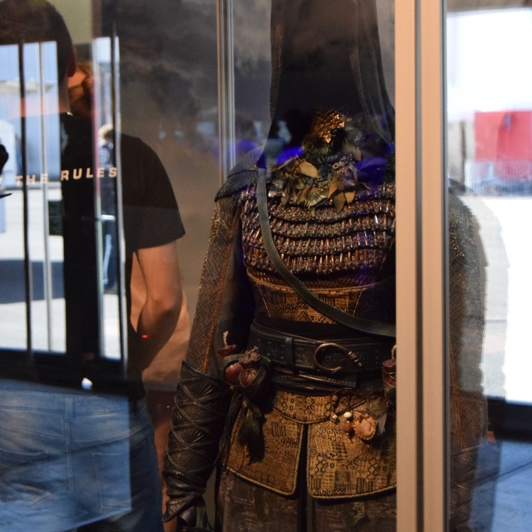 Maria's outfit displayed on a mannequin at Gamescom